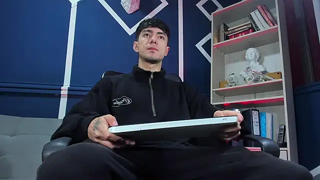 etham wolf  online show from 11-13-25, 11:25