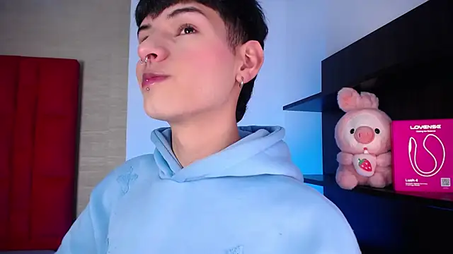 Ezra Storm online show from 01-06-26, 04:16