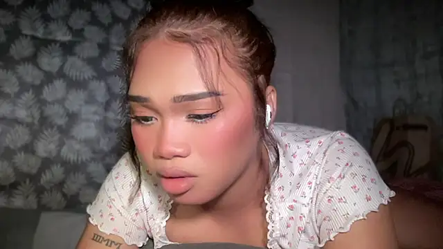 Exotic alyssa69 online show from 05-24-26, 06:41