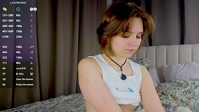 Snapshot of PolIyBowman chatting on 10-12-25, 03:13 PolIyBowman online show from 10-12-25, 03:13