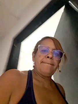 cristydirtyhot online show from 04-10-26, 02:35