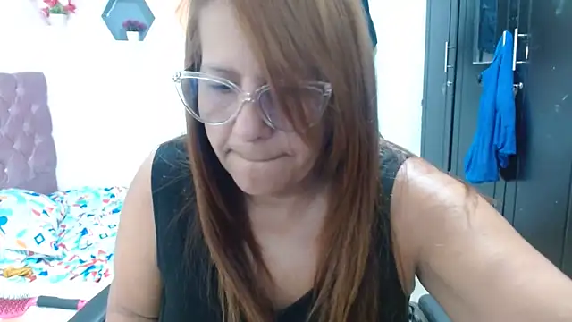 cristydirtyhot online show from 04-22-26, 11:17