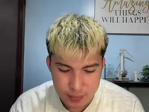 Snapshot of lovely_jay chatting on 05-15-26, 08:07 lovely jay online show from 05-15-26, 08:07