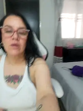 sweet adele  online show from 04-15-26, 04:11