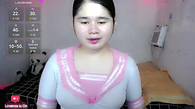 Snapshot of skinnygirl_69 chatting on 06-05-26, 04:50 skinnygirl 69 online show from 06-05-26, 04:50