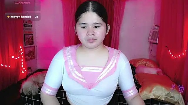 Snapshot of skinnygirl_69 chatting on 05-27-26, 01:57 skinnygirl 69 online show from 05-27-26, 01:57