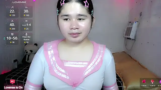 Snapshot of skinnygirl_69 chatting on 06-06-26, 03:56 skinnygirl 69 online show from 06-06-26, 03:56