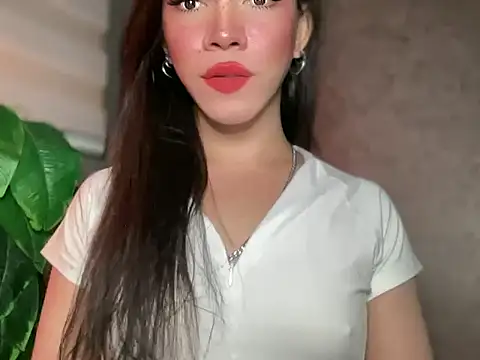 Snapshot of Misselliefayexxx chatting on 05-29-26, 11:44 Misselliefayexxx online show from 05-29-26, 11:44