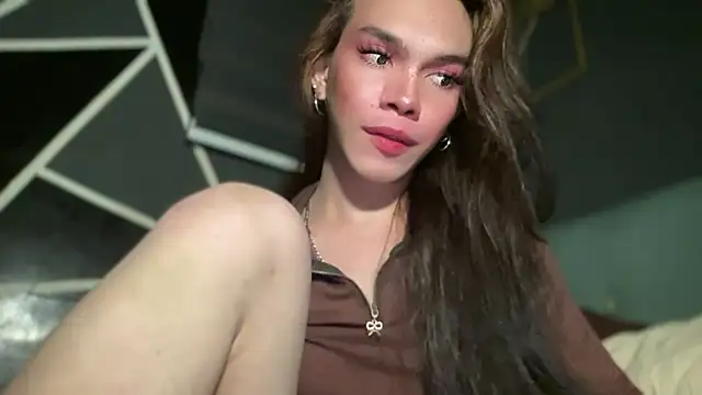 Snapshot of Misselliefayexxx chatting on 11-25-25, 04:29 Misselliefayexxx online show from 11-25-25, 04:29