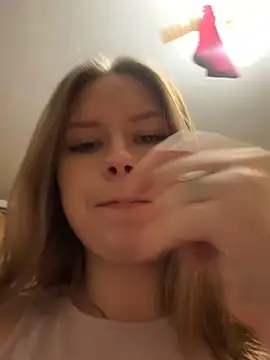 Tomyris yuki online show from 02-25-26, 10:09