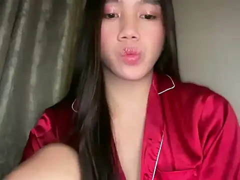 Snapshot of kat_mire chatting on 07-02-26, 04:57 kat mire online show from 07-02-26, 04:57