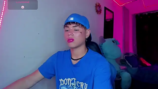 Jostin18 online show from 11-11-25, 02:01