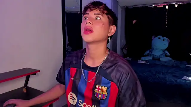 Jostin18 online show from 09-24-25, 01:17