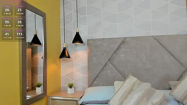 Jade Whisper online show from 10-31-25, 01:24