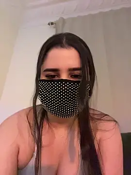 Snapshot of kamy55 chatting on 04-25-26, 01:41 kamy55 online show from 04-25-26, 01:41