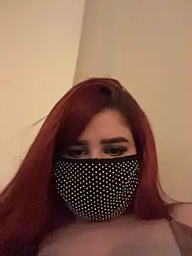 Snapshot of kamy55 chatting on 07-10-26, 03:06 kamy55 online show from 07-10-26, 03:06