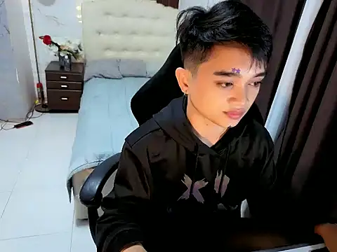 sexysam14 online show from 10-27-25, 06:20