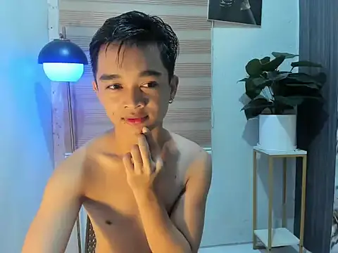 sexysam14 online show from 11-05-25, 01:52