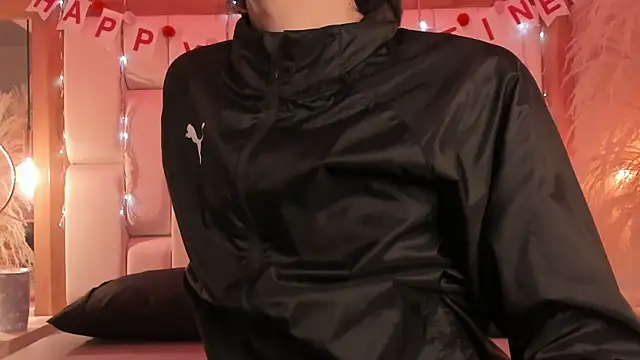 Daphne And Roger online show from 02-12-26, 11:21