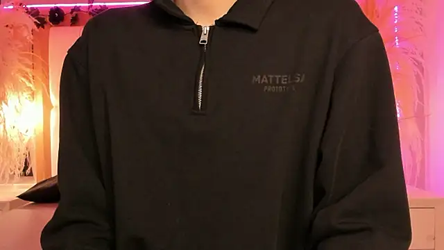 Daphne And Roger online show from 02-05-26, 10:55