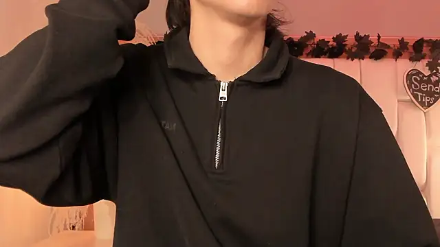 Daphne And Roger online show from 03-04-26, 11:07