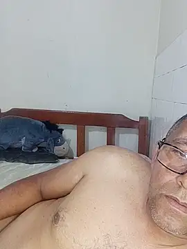 Thejuanlo online show from 10-25-25, 05:39