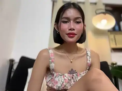 Snapshot of Beautiful_Mistakexxx chatting on 05-11-26, 01:51 Beautiful Mistakexxx online show from 05-11-26, 01:51