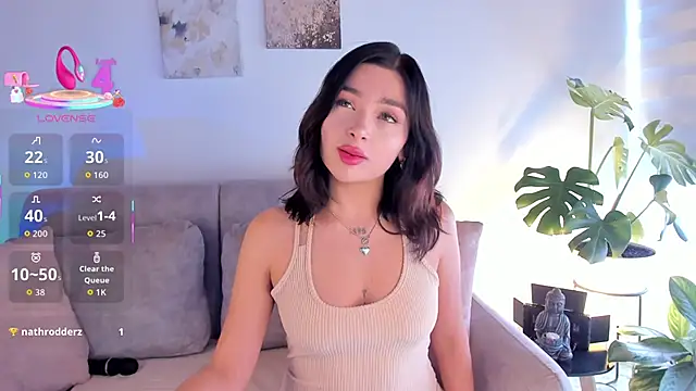 Snapshot of Estrer_collins chatting on 11-06-25, 08:13 Estrer collins online show from 11-06-25, 08:13