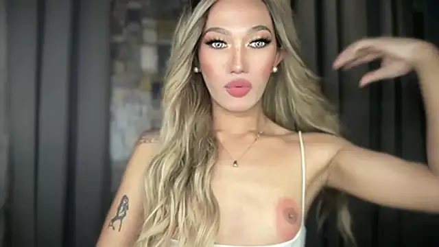 Lust-sluttymira online show from 12-02-25, 02:41