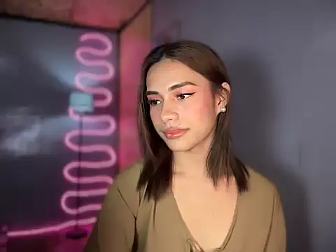 Lovelynikki03 online show from 05-29-26, 08:53