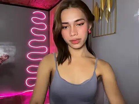 Lovelynikki03 online show from 04-24-26, 10:23