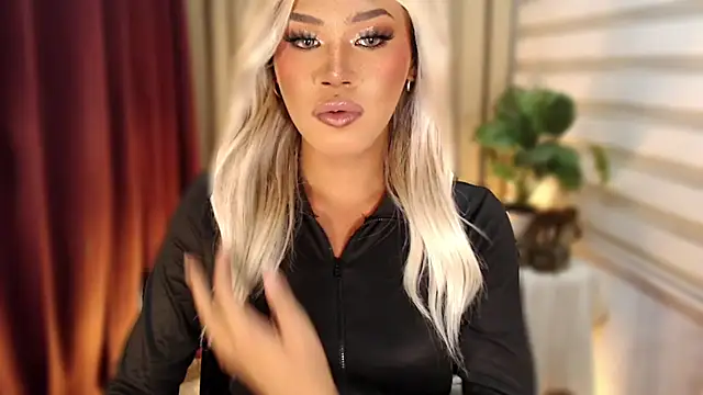 Snapshot of _tipsandchips chatting on 02-25-26, 06:41 tipsandchips online show from 02-25-26, 06:41