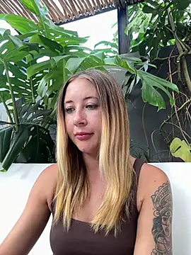 Snapshot of asraifae chatting on 06-04-26, 03:00 asraifae online show from 06-04-26, 03:00