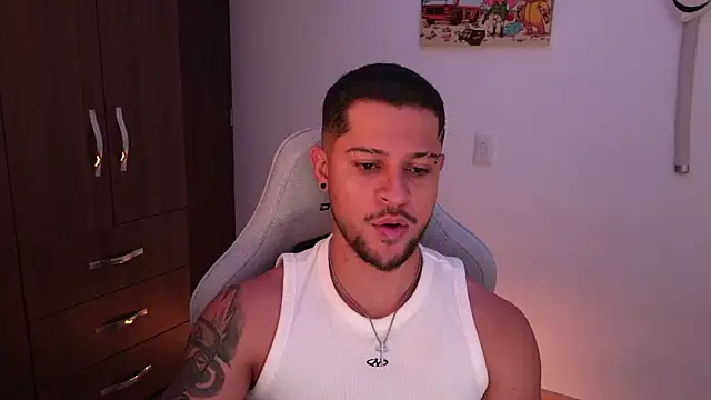 domsantiago  online show from 02-13-26, 03:06