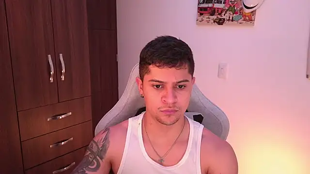 domsantiago  online show from 10-28-25, 01:28