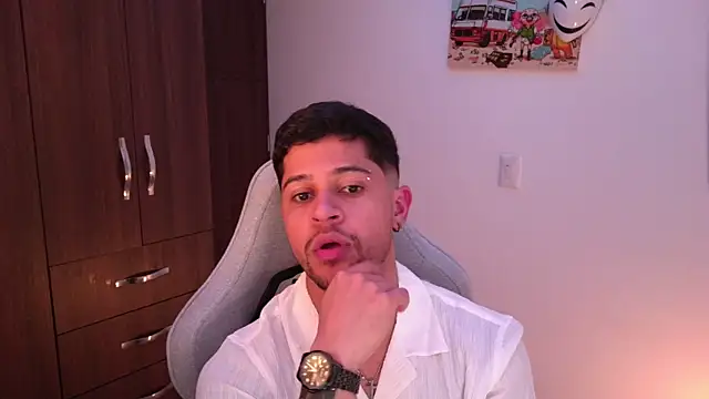 domsantiago  online show from 11-28-25, 03:17