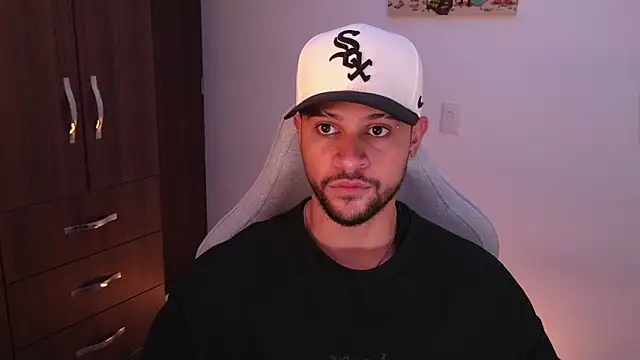 domsantiago  online show from 03-04-26, 02:41