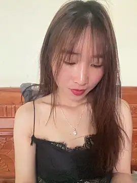 Snapshot of oneyou_400 chatting on 04-26-26, 05:16 oneyou 400 online show from 04-26-26, 05:16