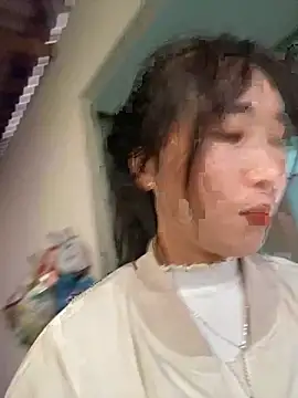 Snapshot of oneyou_400 chatting on 10-25-25, 01:49 oneyou 400 online show from 10-25-25, 01:49
