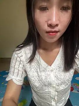 Snapshot of oneyou_400 chatting on 10-06-25, 04:24 oneyou 400 online show from 10-06-25, 04:24