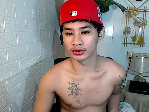 Snapshot of asianhardcock25 chatting on 06-15-26, 01:44 asianhardcock25 online show from 06-15-26, 01:44