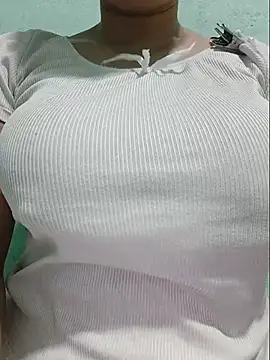 Snapshot of Shiny_Babe chatting on 06-29-26, 07:59 Shiny Babe online show from 06-29-26, 07:59