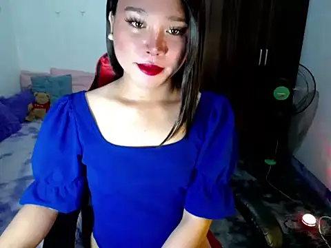 Urassiansweetcummer online show from 05-29-26, 12:38