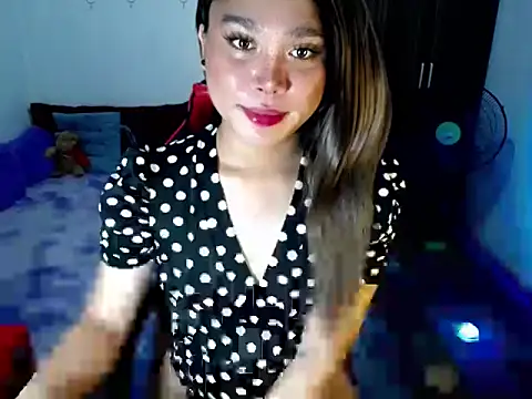 Urassiansweetcummer online show from 03-27-26, 10:27