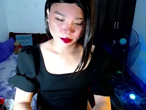 Urassiansweetcummer online show from 05-16-26, 01:26