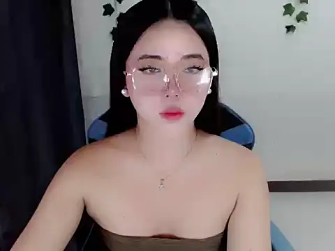 petite paulax online show from 11-13-25, 05:17