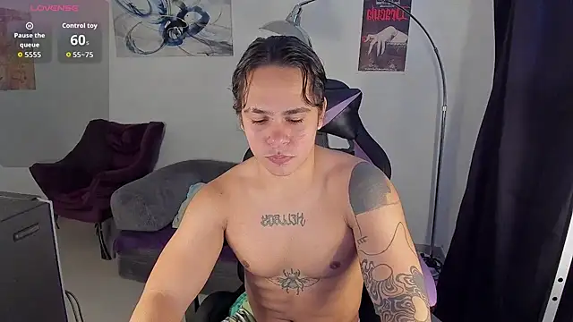 Maximiliano scoott   online show from 07-21-26, 06:42