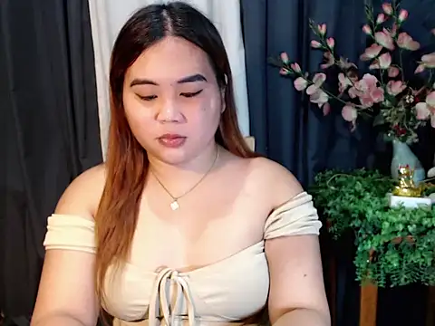 Snapshot of queen_staceyy chatting on 12-04-25, 07:07 queen staceyy online show from 12-04-25, 07:07