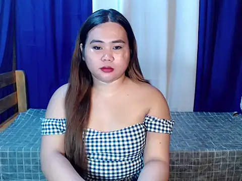 Snapshot of queen_staceyy chatting on 02-06-26, 11:23 queen staceyy online show from 02-06-26, 11:23