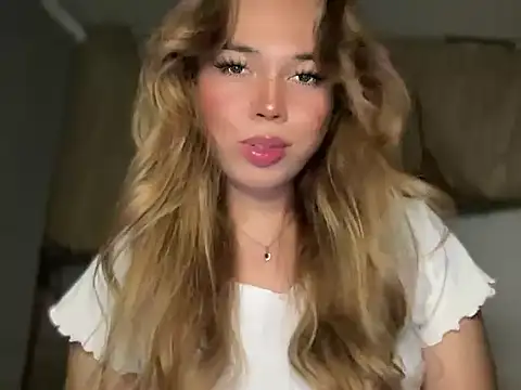 Snapshot of goddessofalltime chatting on 07-05-26, 11:06 goddessofalltime online show from 07-05-26, 11:06